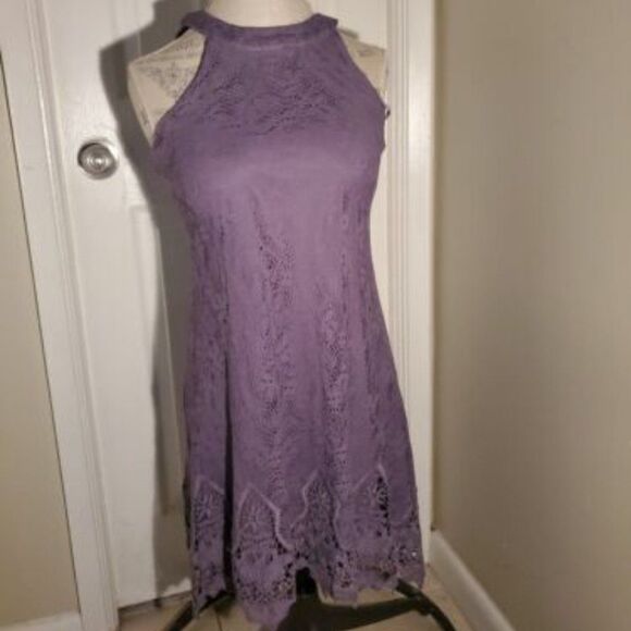Dresses & Skirts - Roxberi Purple Dress size Small ASimetric Hem Pearly Buttons Closure